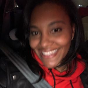 Meet your Posher, Simone